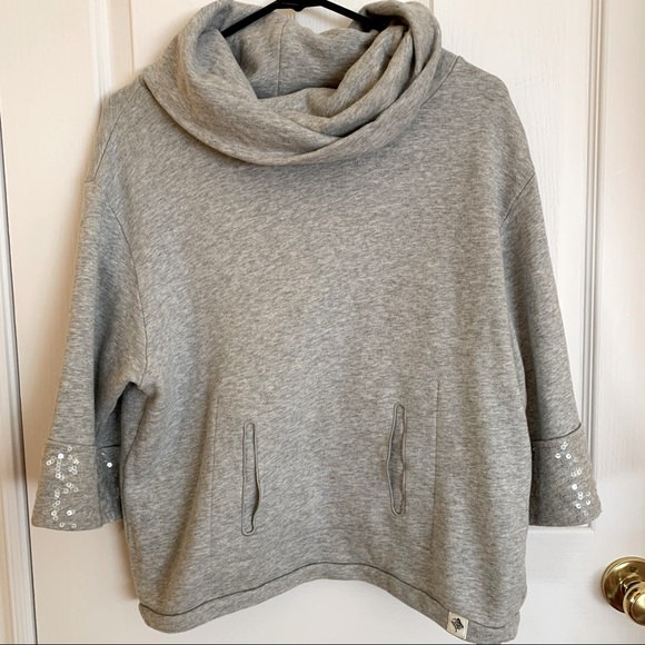 EOIO sweater - Picture 1 of 3